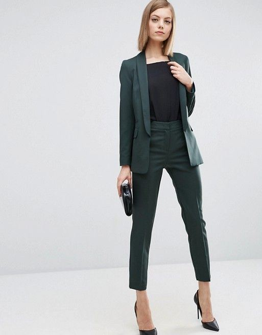 Костюмы Suits Костюмы Suits