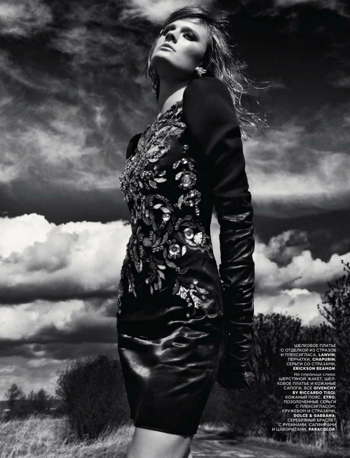 Constance Jablonski for VOGUE Russia by Patrick Demarchelier