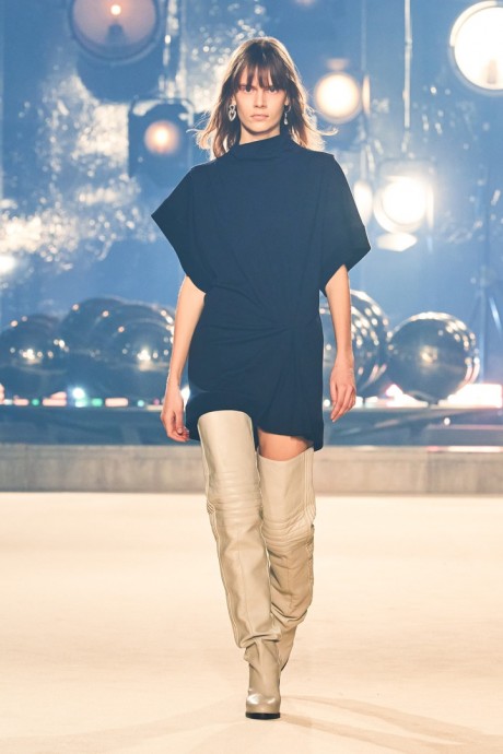 Коллекция Isabel Marant Ready-To-Wear Осень-Зима 2022/2023 Коллекция Isabel Marant Ready-To-Wear Осень-Зима 2022/2023