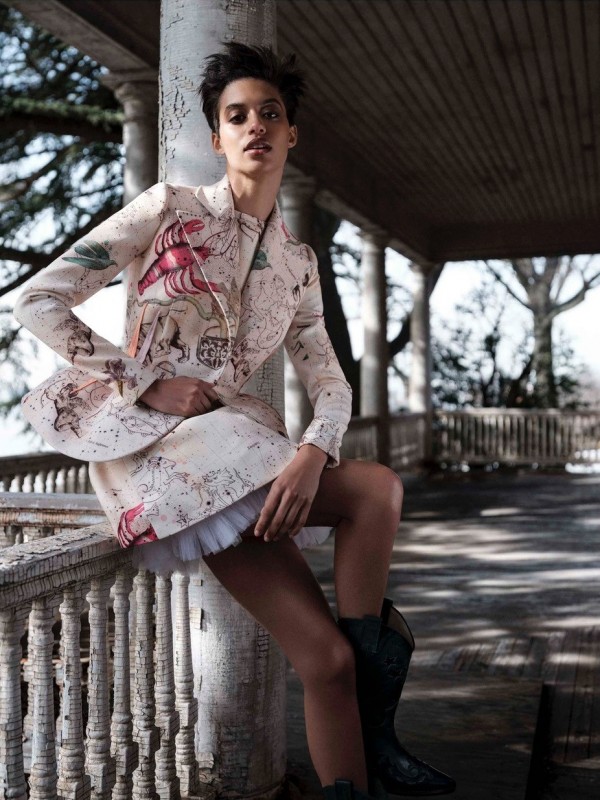 Jourdana Phillips for Harper's Bazaar Arabia by Juankr Jourdana Phillips for Harper's Bazaar Arabia by Juankr