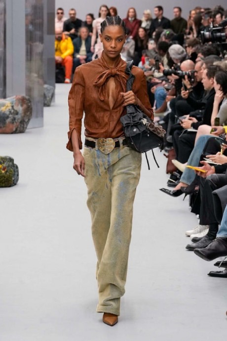 Коллекция Acne Studios Ready-To-Wear Осень-Зима 2025-2026