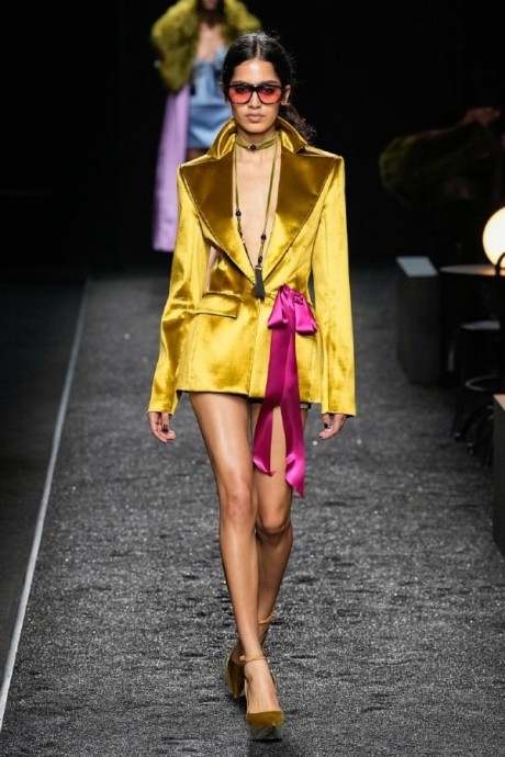 Коллекция Nina Ricci Ready-To-Wear Осень-Зима 2025-2026 Коллекция Nina Ricci Ready-To-Wear Осень-Зима 2025-2026