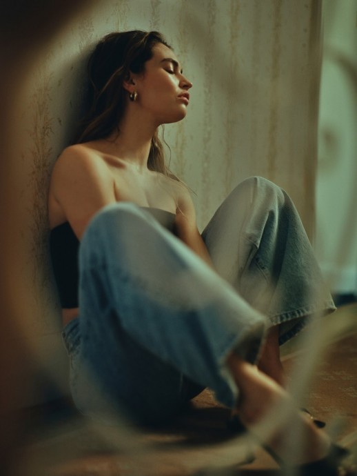 Лили Джеймс (Lily James) в фотосессии для журнала Porter Edit Лили Джеймс (Lily James) в фотосессии для журнала Porter Edit