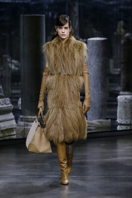 Коллекция Fendi Ready-To-Wear Осень-Зима 2021/2022