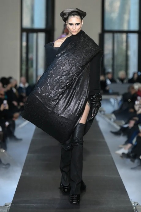 Коллекция Rick Owens Ready-To-Wear Осень-Зима 2023-2024