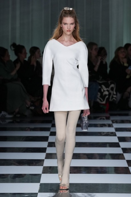 Коллекция Versace Ready-To-Wear Весна-Лето 2024