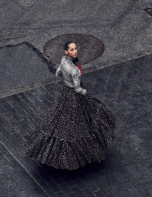 Ясмин Вейналдум (Yasmin Wijnaldum) появилась на страницах августовского выпуска Vogue Germany Ясмин Вейналдум (Yasmin Wijnaldum) появилась на страницах августовского выпуска Vogue Germany