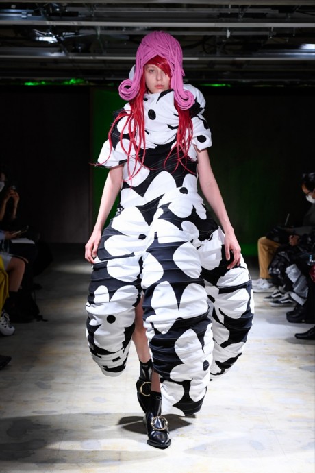 Коллекция Comme des Garçons Ready-To-Wear Весна-Лето 2022