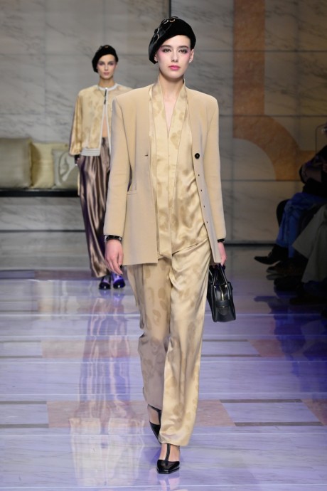 Коллекция Giorgio Armani Ready-To-Wear Осень-Зима 2023 Коллекция Giorgio Armani Ready-To-Wear Осень-Зима 2023