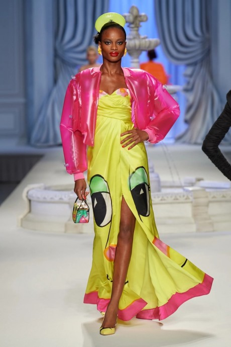 Коллекция Moschino Ready-To-Wear Весна-Лето 2023