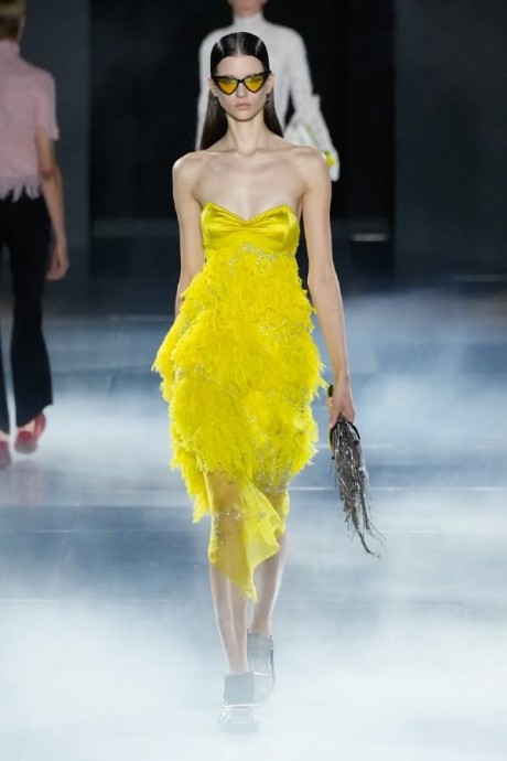 Коллекция Alexander McQueen Ready-To-Wear Весна-Лето 2025 Коллекция Alexander McQueen Ready-To-Wear Весна-Лето 2025