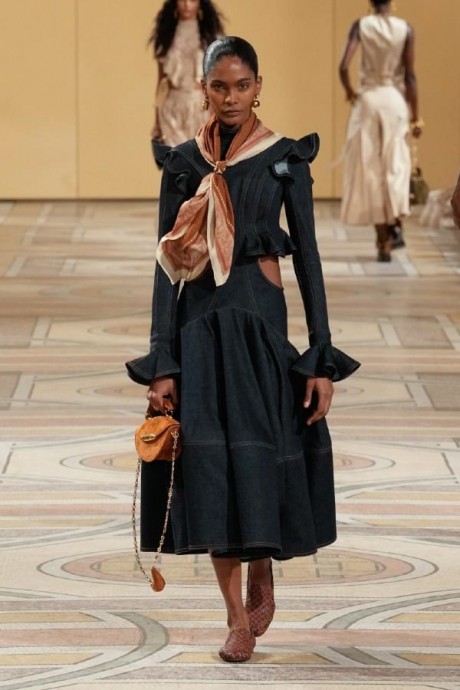 Коллекция Zimmermann Ready-To-Wear Осень-Зима 2025-2026