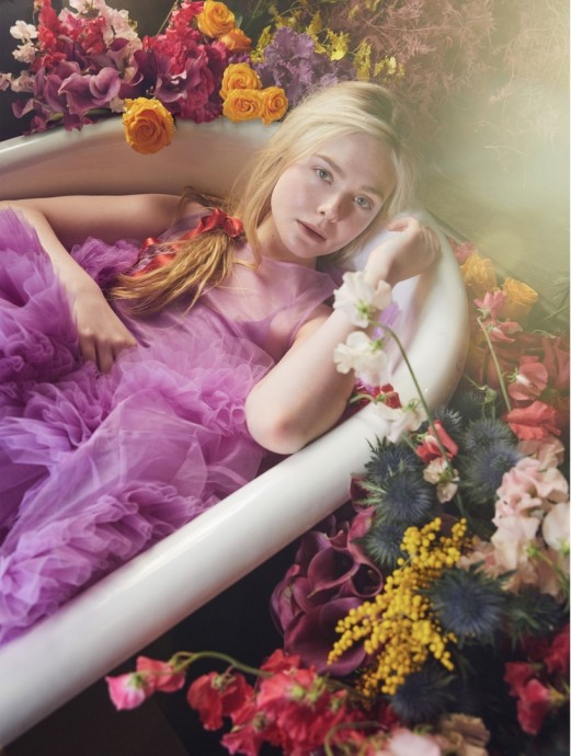 Эль Фаннинг (Elle Fanning) в фотосессии для журнала Harper’s Bazaar UK (2023)