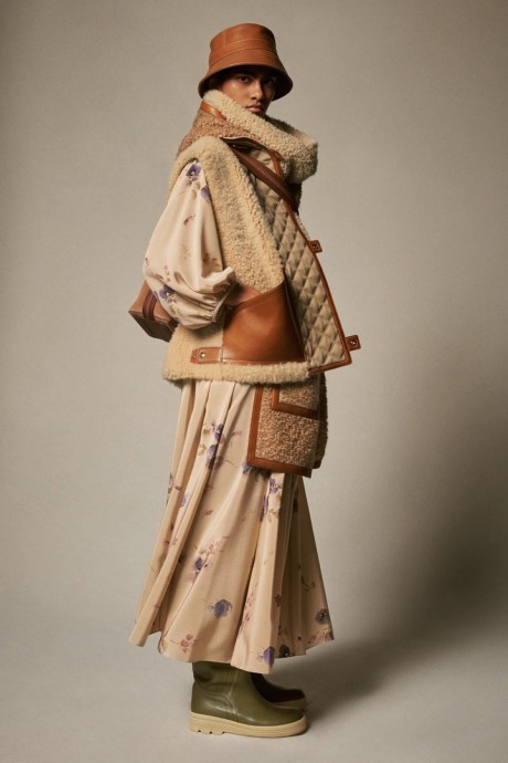 Коллекция Loro Piana Ready-To-Wear Весна-Лето 2023