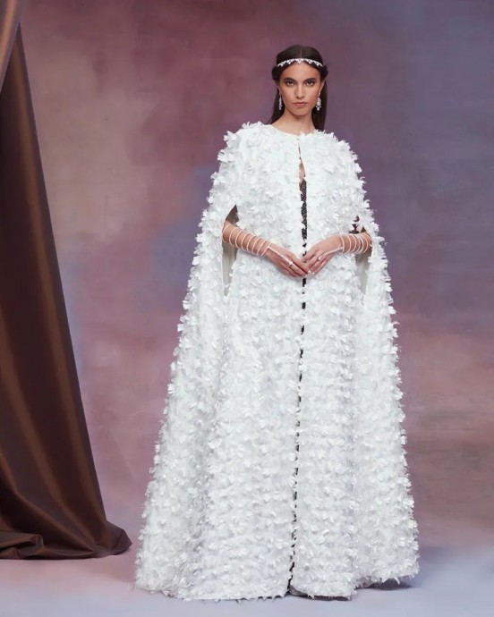 Коллекция Tadashi Shoji Ready-To-Wear Осень-Зима 2023 Коллекция Tadashi Shoji Ready-To-Wear Осень-Зима 2023