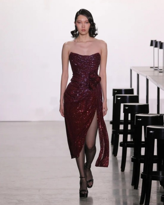 Коллекция Badgley Mischka Ready-To-Wear Осень-Зима 2023 Коллекция Badgley Mischka Ready-To-Wear Осень-Зима 2023