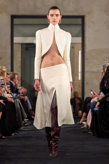 Коллекция Alaïa Ready-To-Wear Осень-Зима 2025-2026