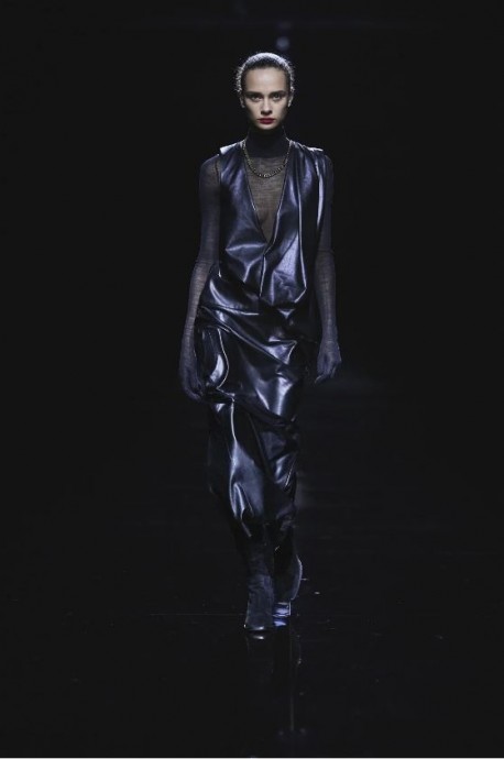 Коллекция Khaite Ready-To-Wear Fall/Winter 2024 New York Коллекция Khaite Ready-To-Wear Fall/Winter 2024 New York