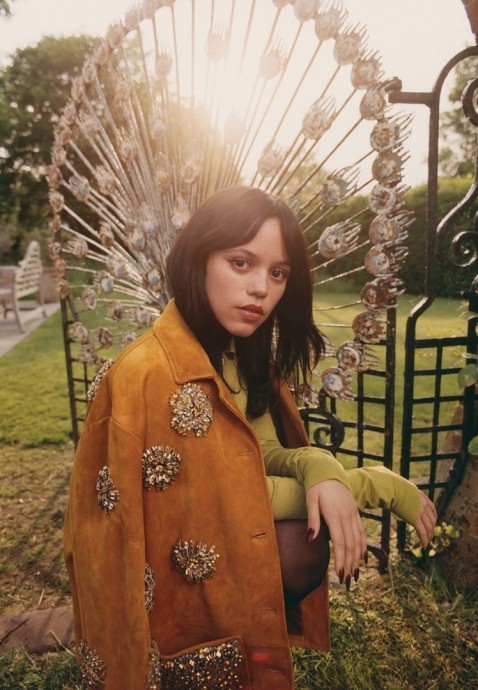 Дженна Ортега (Jenna Ortega) в фотосессии для журнала Vanity Fair (2024) Дженна Ортега (Jenna Ortega) в фотосессии для журнала Vanity Fair (2024)
