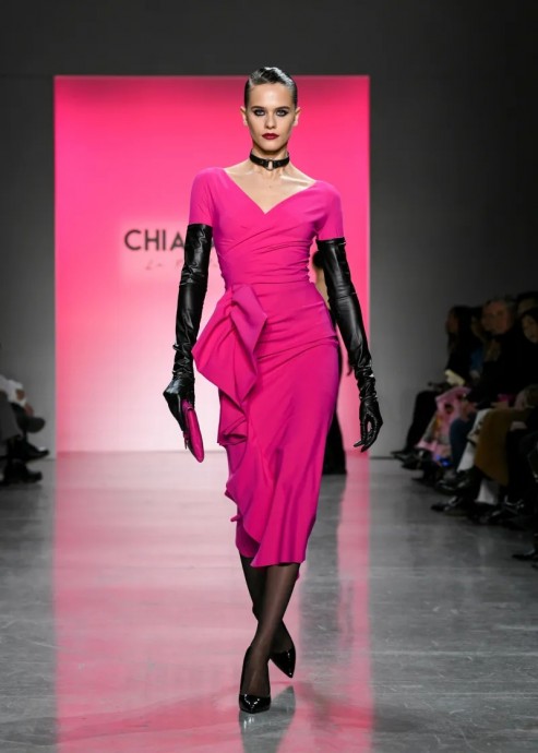Коллекция Chiara Boni La Petite Robe Ready-To-Wear Осень-Зима 2023 Коллекция Chiara Boni La Petite Robe Ready-To-Wear Осень-Зима 2023
