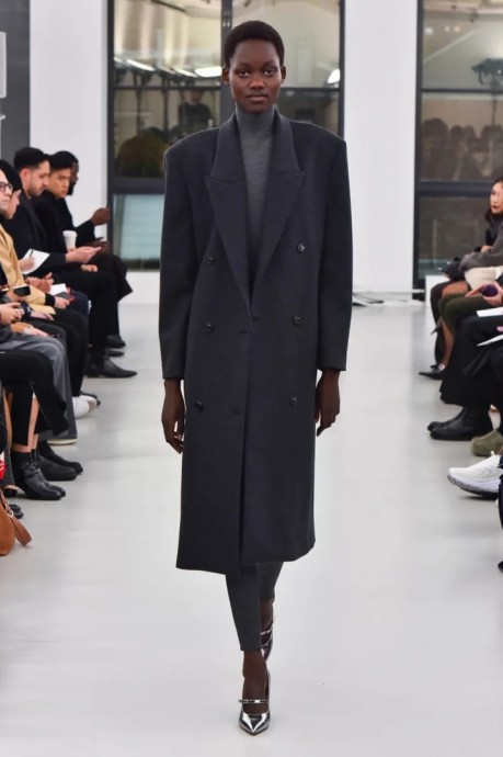 Коллекция Theory Ready-To-Wear Осень-Зима 2023
