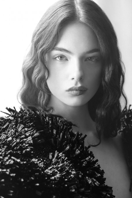 Дева Кассель (Deva Cassel) в фотосессии для журнала Harpers Bazaar Taiwan Дева Кассель (Deva Cassel) в фотосессии для журнала Harpers Bazaar Taiwan