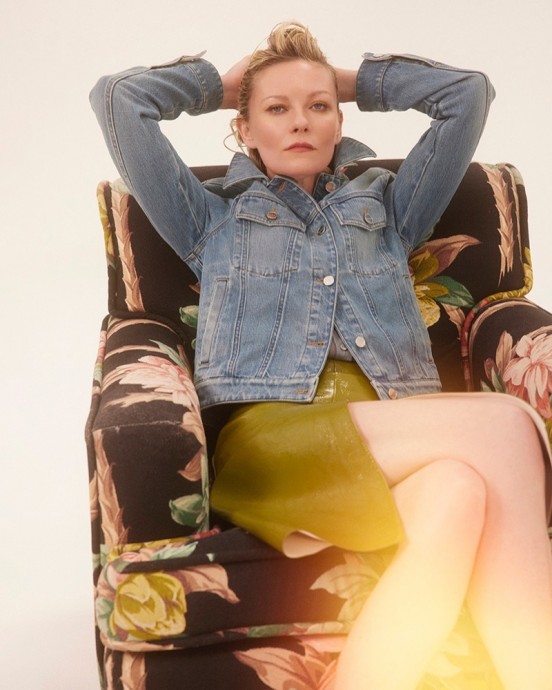 Кирстен Данст (Kirsten Dunst) в фотосессии для журнала Flaunt (2024) Кирстен Данст (Kirsten Dunst) в фотосессии для журнала Flaunt (2024)