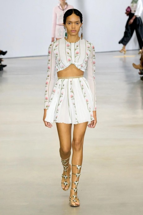 Коллекция Giambattista Valli Ready-To-Wear 2023