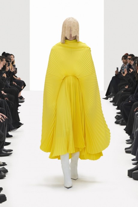 Balenciaga Ready-To-Wear Весна-Лето 2022