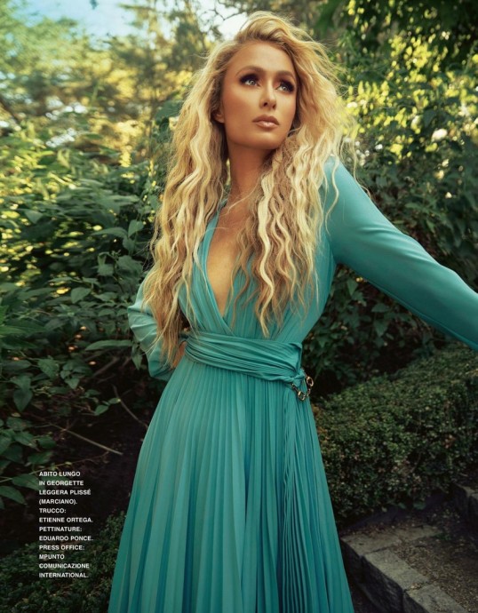 Пэрис Хилтон (Paris Hilton) в фотосессии для журнала Grazia Italy