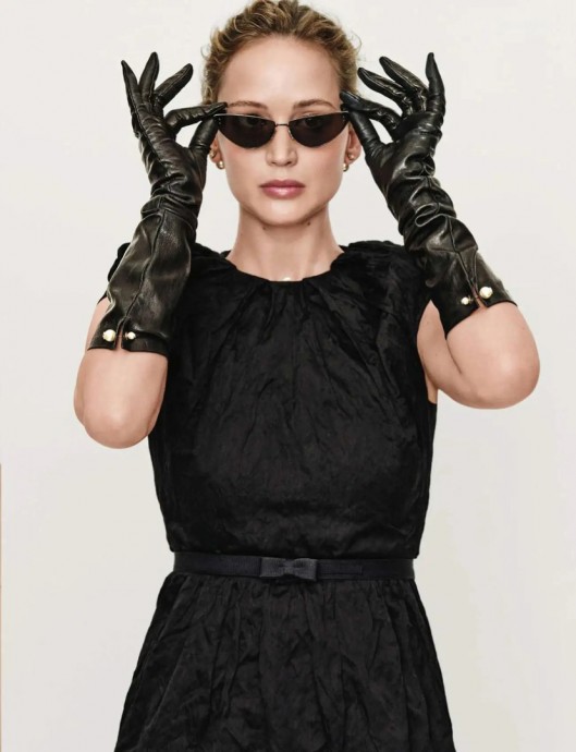 Дженнифер Лоуренс (Jennifer Lawrence) в фотосессии для журнала Elle France (2023)