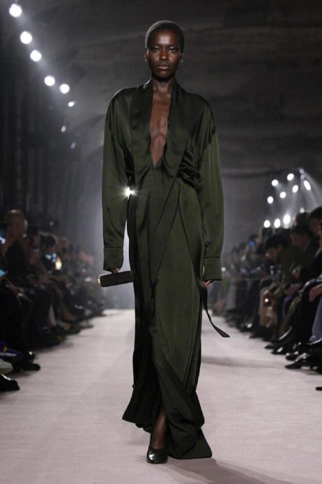 Коллекция Victoria Beckham Ready-To-Wear Осень-Зима 2025-2026 Коллекция Victoria Beckham Ready-To-Wear Осень-Зима 2025-2026
