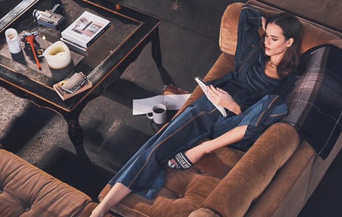 Darya Kostenich в фотосессии для Grazia Italia. Фотограф Dean Isidro Darya Kostenich в фотосессии для Grazia Italia. Фотограф Dean Isidro