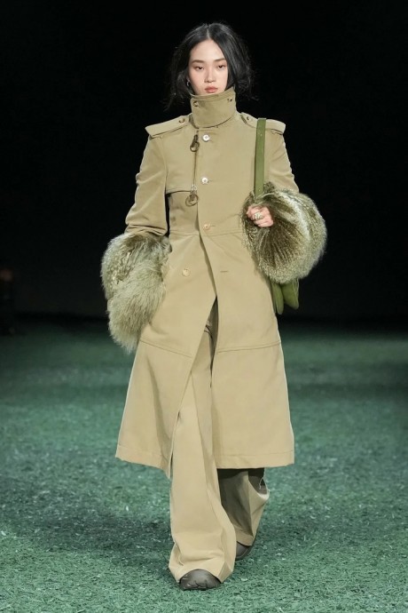 Коллекция Burberry 2024 ready-to-wear