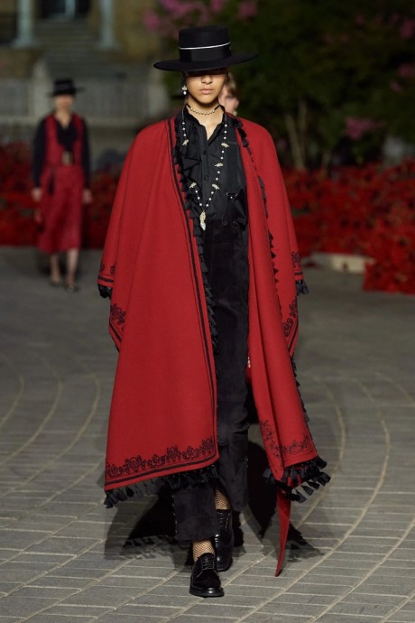 Коллекция Christian Dior Resort Весна-Лето 2023 Коллекция Christian Dior Resort Весна-Лето 2023