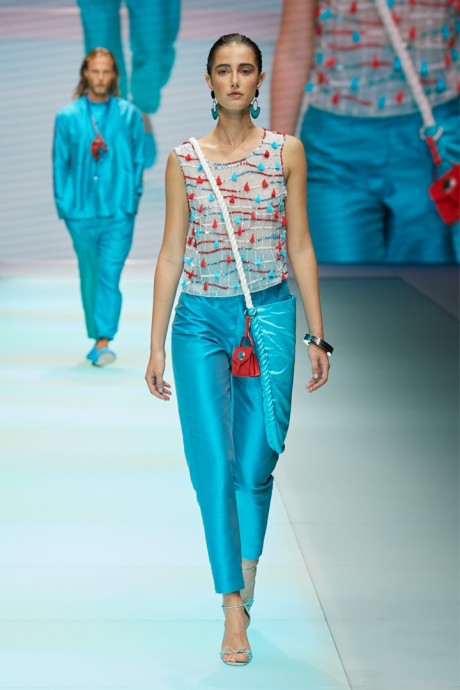 Коллекция Emporio Armani Ready-To-Wear Весна-Лето 2022 Коллекция Emporio Armani Ready-To-Wear Весна-Лето 2022