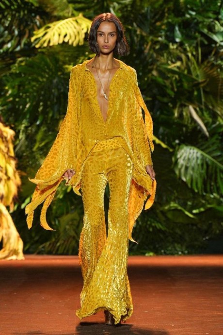 Коллекция Roberto Cavalli Ready-To-Wear Весна-Лето 2024 Коллекция Roberto Cavalli Ready-To-Wear Весна-Лето 2024