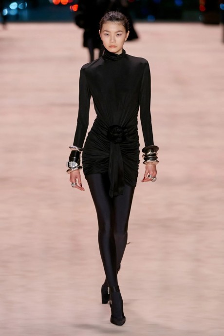 Коллекция Saint Laurent Ready-To-Wear Осень-Зима 2022/2023