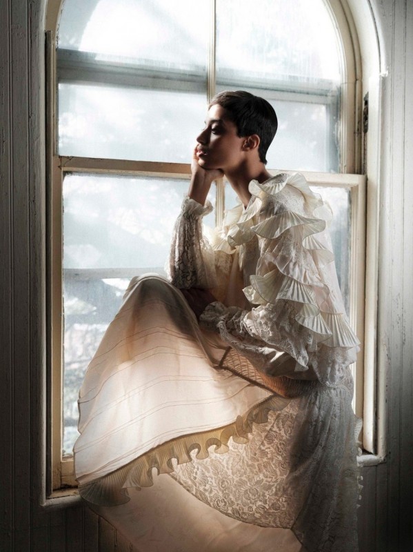 Jourdana Phillips for Harper's Bazaar Arabia by Juankr Jourdana Phillips for Harper's Bazaar Arabia by Juankr