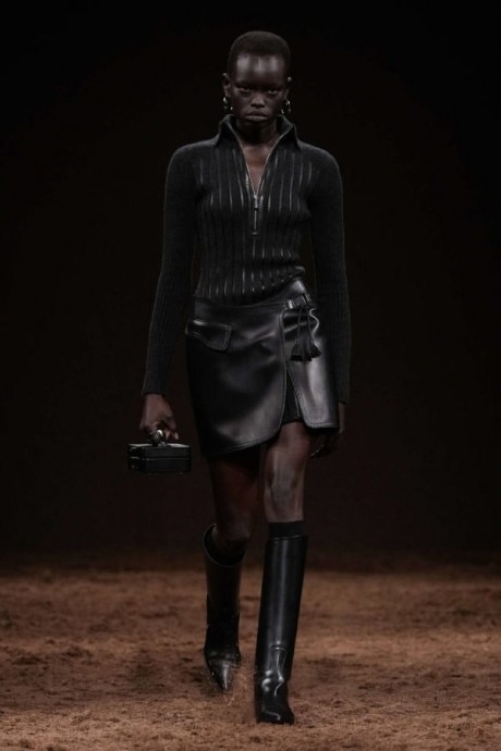 Коллекция Hermès Ready-To-Wear Осень-Зима 2025-2026