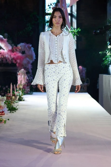 Коллекция LoveShackFancy Ready-To-Wear Весна-Лето 2024 Коллекция LoveShackFancy Ready-To-Wear Весна-Лето 2024