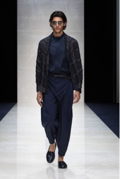 GIORGIO ARMANI Весна/Лето 2025 MENSWEAR