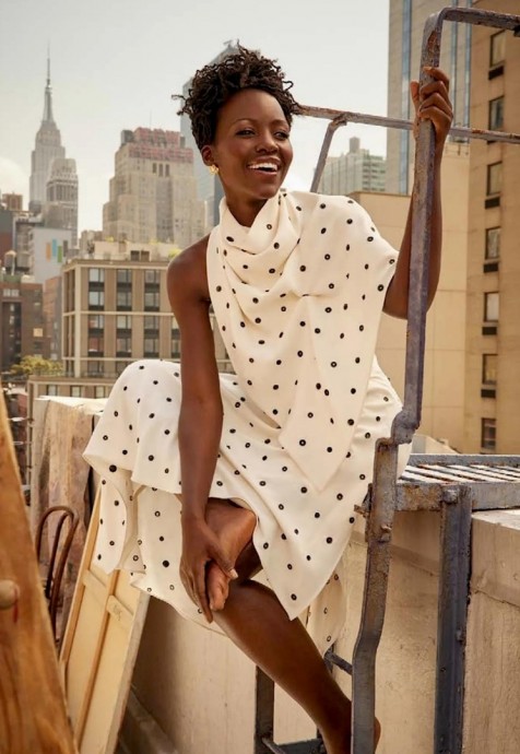 Лупита Нионго (Lupita Nyong'o) в фотосессии для журнала Harper's Bazaar UK (2024) Лупита Нионго (Lupita Nyong'o) в фотосессии для журнала Harper's Bazaar UK (2024)