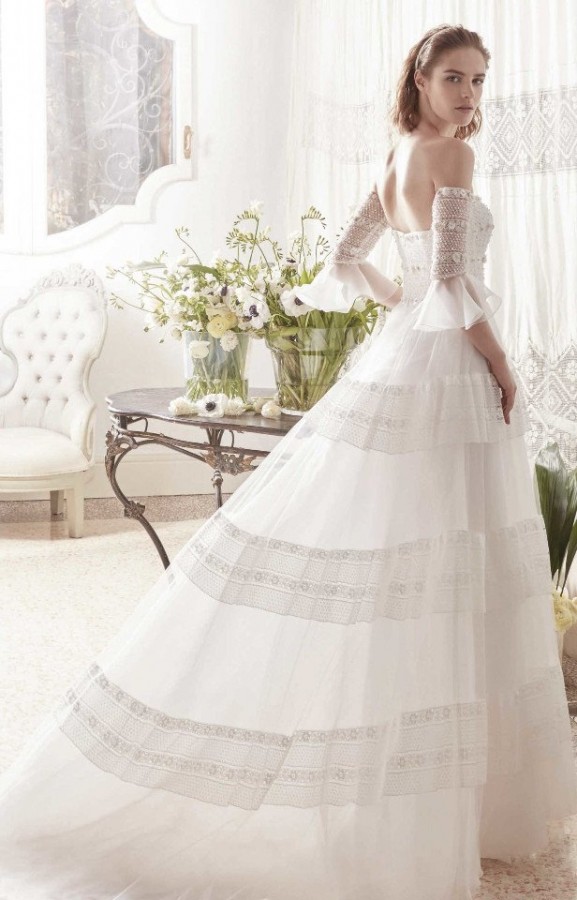 Чувственные и романтичные свадебные платья из коллекции Blumarine Sposa 2019