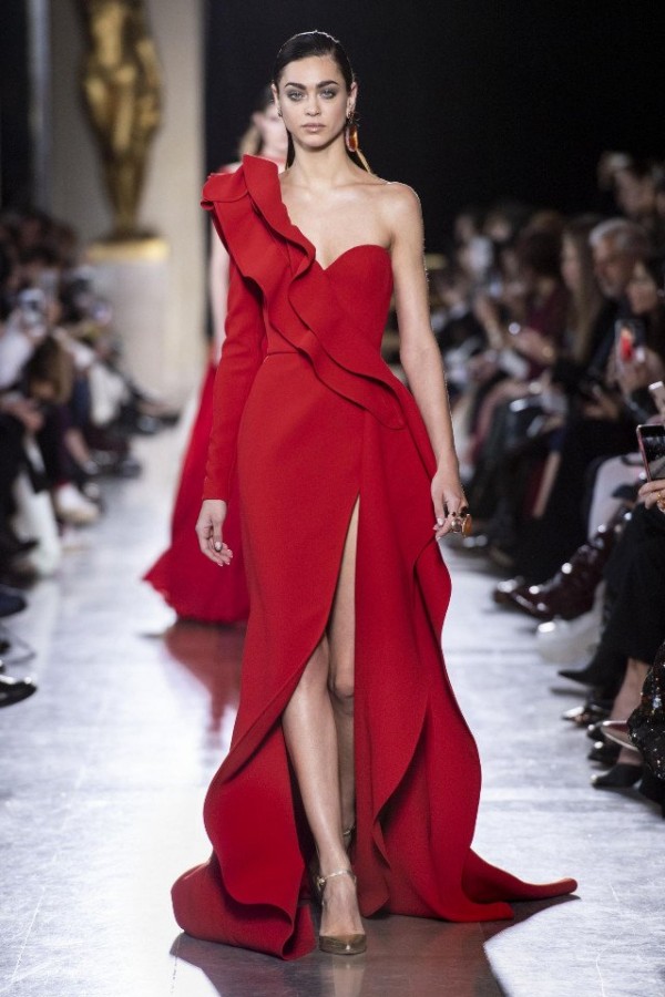 Весна-Лето 2019 от «короля красной дорожки» — дизайнера Elie Saab Весна-Лето 2019 от «короля красной дорожки» — дизайнера Elie Saab