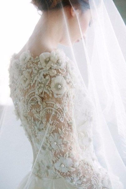 Очаровательные детали свадебных платьев