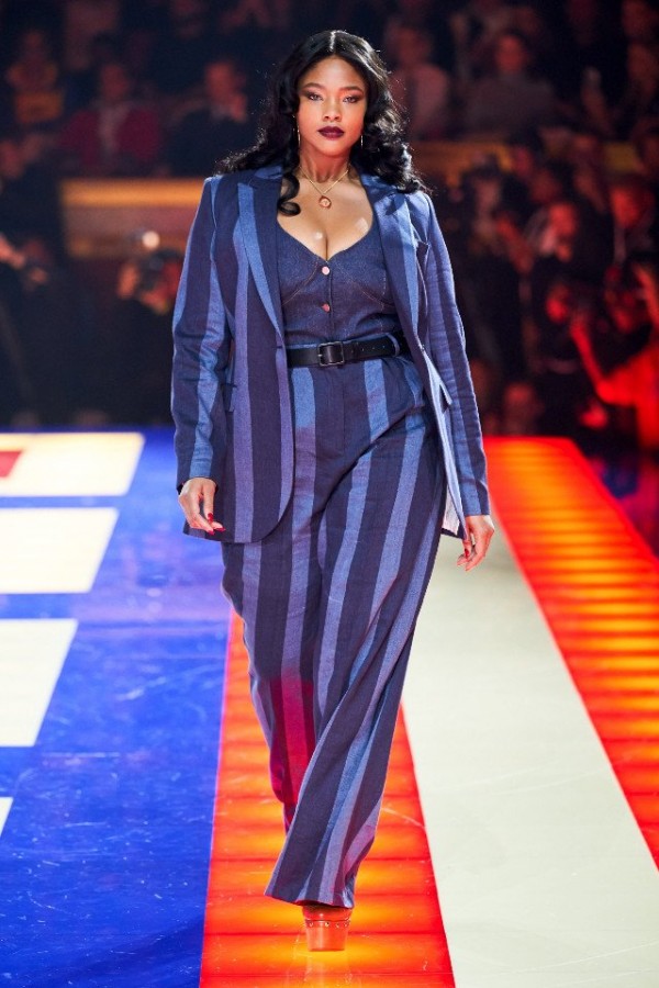 Яркий стиль 70-х в коллекции Весна-лето 2019 Tommy Hilfiger Яркий стиль 70-х в коллекции Весна-лето 2019 Tommy Hilfiger