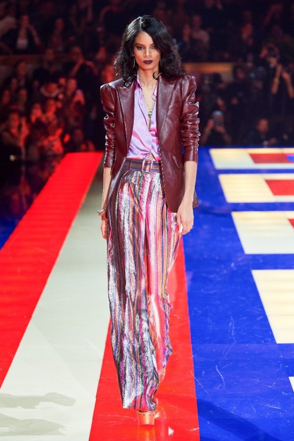 Яркий стиль 70-х в коллекции Весна-лето 2019 Tommy Hilfiger Яркий стиль 70-х в коллекции Весна-лето 2019 Tommy Hilfiger