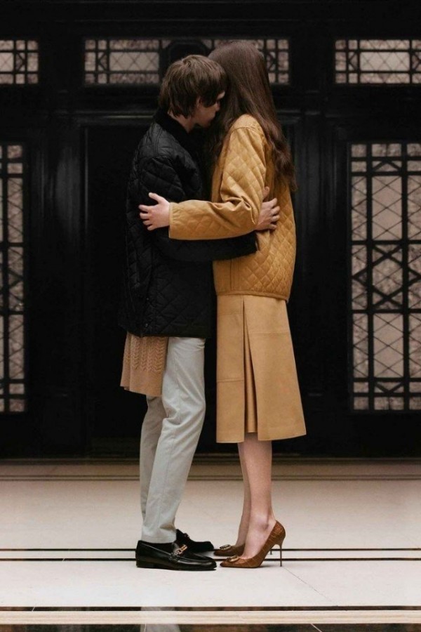 Рекламная кампания от Burberry Рекламная кампания от Burberry