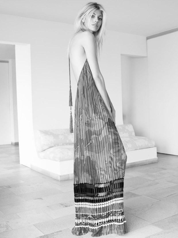 Devon Windsor for Vogue Turkey by Horst Diekgerdes Devon Windsor for Vogue Turkey by Horst Diekgerdes